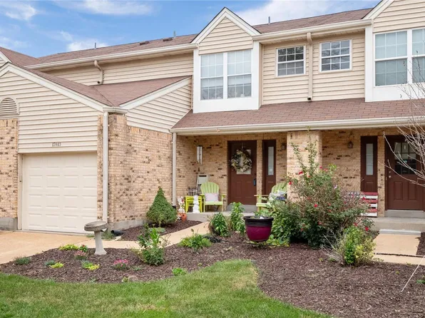 17043 Sandalwood Creek Dr, Glencoe, MO 63038