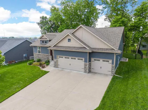 605 Greyson Ln, Tiffin, IA 52340