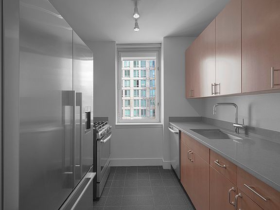 3rd image of 420 W 42nd St APT 18B