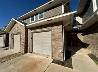 747 SW 14th St, Moore, OK 73160