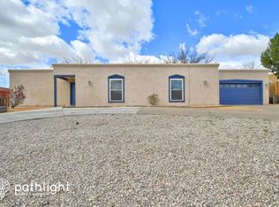 707 Pinetree Rd SE, Rio Rancho, NM 87124