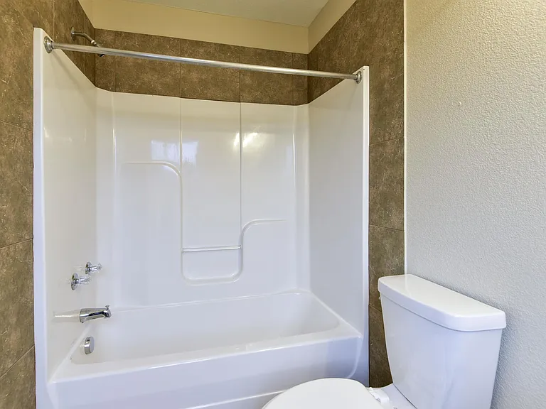 513 Madeleine Ct — Photo 9