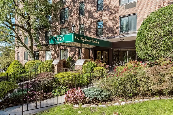 Rented by Gateway Arms Realty Corp | media 9