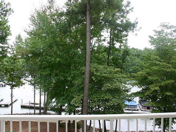 5th image of 165 Sunset Point Dr #621