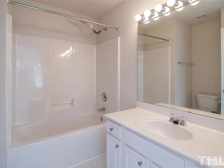 409 Coral Creek Ln — Photo 20
