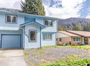 3526 Forest Grove Dr, Juneau, AK 99801