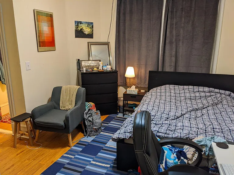 77 Kinnaird St #2 — Photo 11