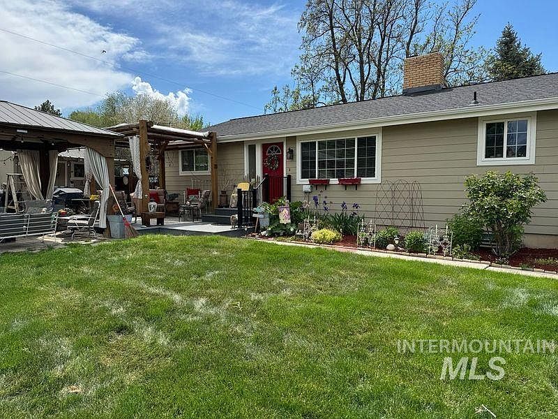2nd image of 6880 S Cloverdale Rd