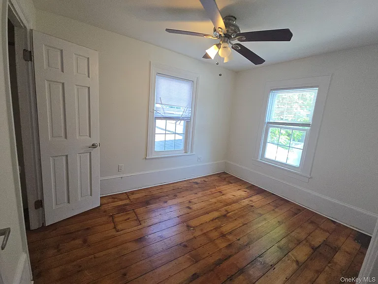 145 W Main St — Photo 11