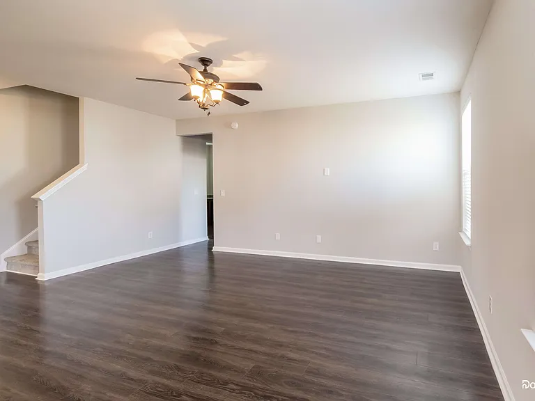 601 Ravens Wood Rd — Photo 6