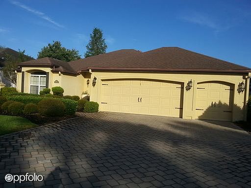1st image of 553 Carrera Dr