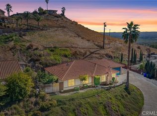 5570 Avenue Juan Bautista, Riverside, CA 92509