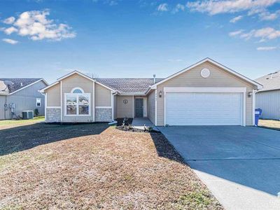 2607 Harrier Dr, Junction City, KS, 66441