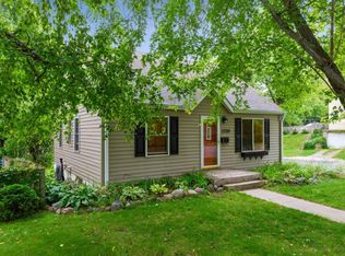 2700 Parkview Blvd, Robbinsdale, MN 55422