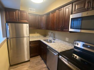 1643 J St #1, Lincoln, NE 68508