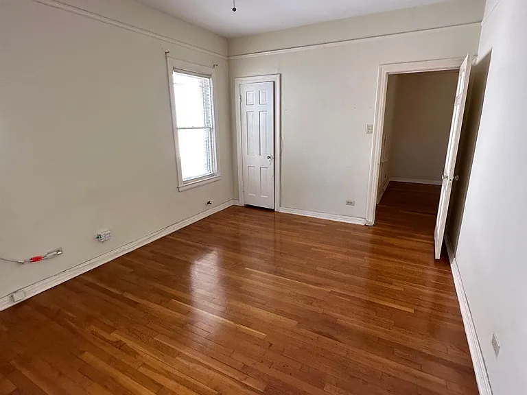 414 W Kings Hwy #4 — Photo 5