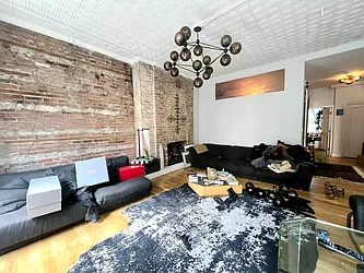 Rented by Nolita Group