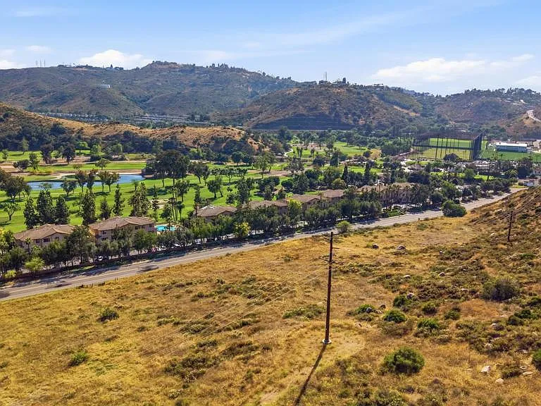 3231 Dehesa Rd #40 — Photo 40