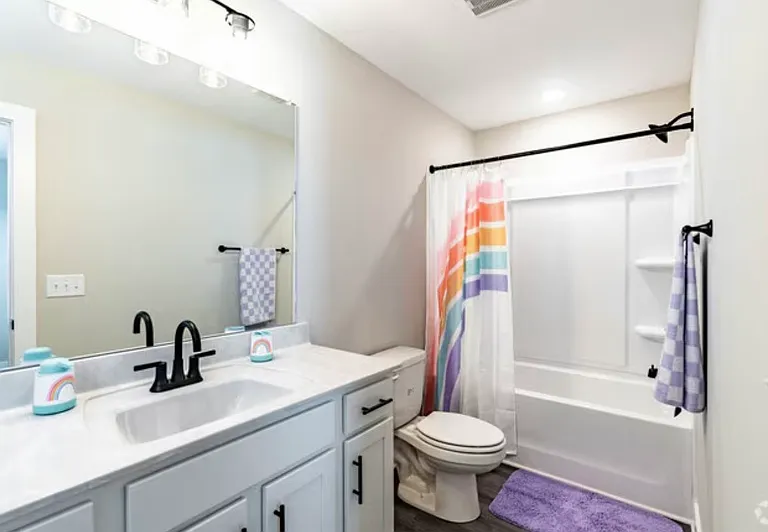 449 Glendale Dr — Photo 4