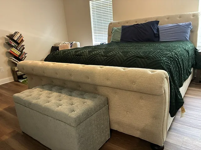King-sized bed? Space is no problem. Each bedroom has ample room and generous closet space.