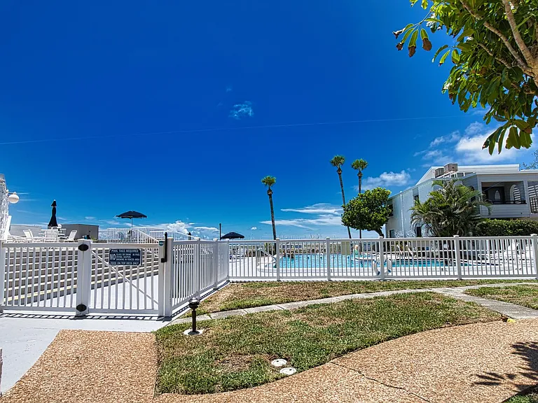 1555 Tarpon Center Dr #243 — Photo 28