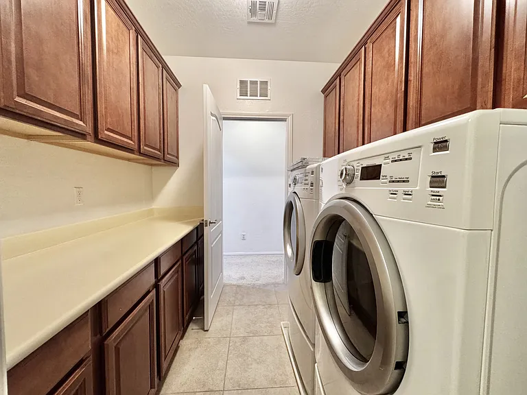 10037 White Mulberry Dr #1 — Photo 50