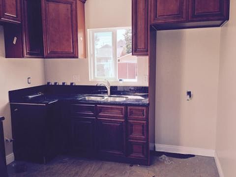 2nd image of 4615 S San Pedro St