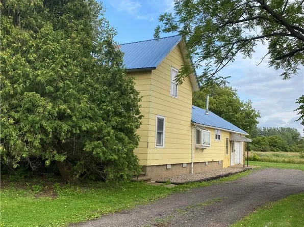 1289 Route 5 #20, Silver Creek, NY 14136