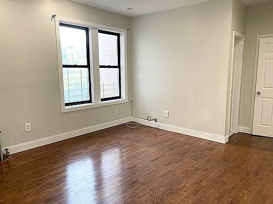 4th image of 25 Vermilyea Ave APT 1