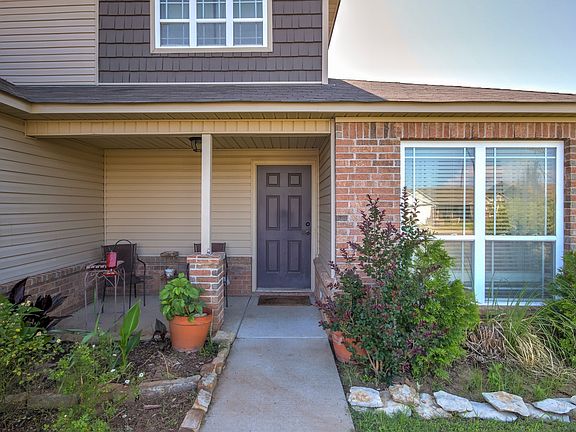3rd image of 14829 S Fern Pl