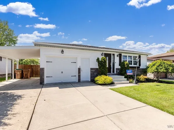 63 Basswood Dr, Cheektowaga, NY 14227