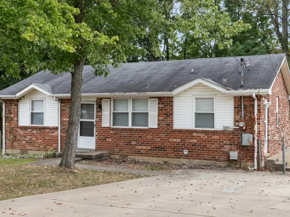 638 Woodhaven Dr, Clarksville, TN 37042