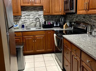 153 Milk St APT 17, Westborough, MA 01581