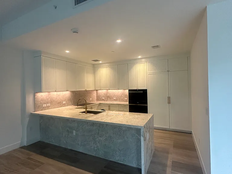 3030 W Santiago St #Townhouse 9 — Photo 8