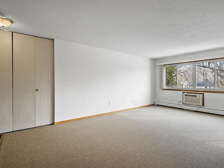 3541 13th Ave S #9 — Photo 5