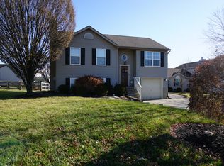 6408 Heathersfield Dr, Burlington, KY 41005