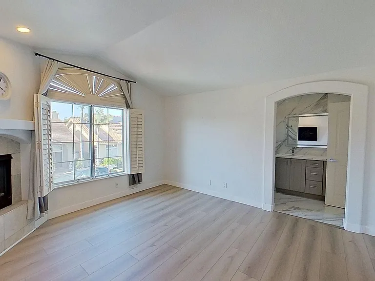 5752 Centerstone Ct — Photo 25