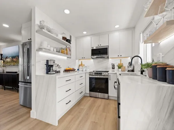 7505 SW 82nd St, Miami, FL