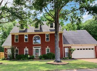 1133 Macon Ridge Dr, Collierville, TN 38017