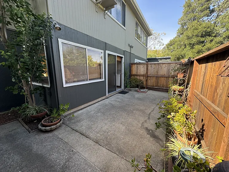 1080 Los Gamos Rd #A — Photo 16