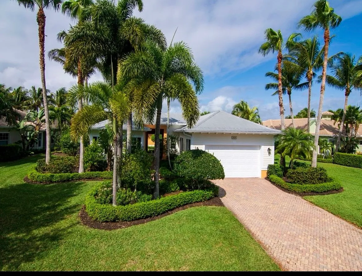 3 bed, 2953 sqft, $4,200 — Photo 1