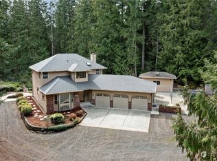 6558 Prince Pine Ln NW, Bremerton, WA 98312