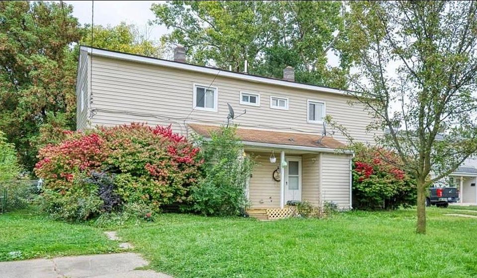 1st image of 32407 Muskegon Ct