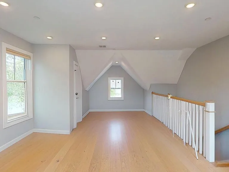 83 Alpine St #3 — Photo 11