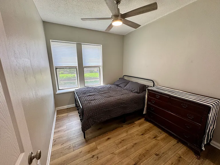 6313 Cabanne Ave #1W — Photo 9