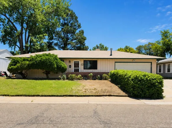 70 Caledonia Rd, Pueblo, CO 81001