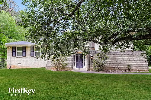 7037 Dalmatia Dr Photo 1
