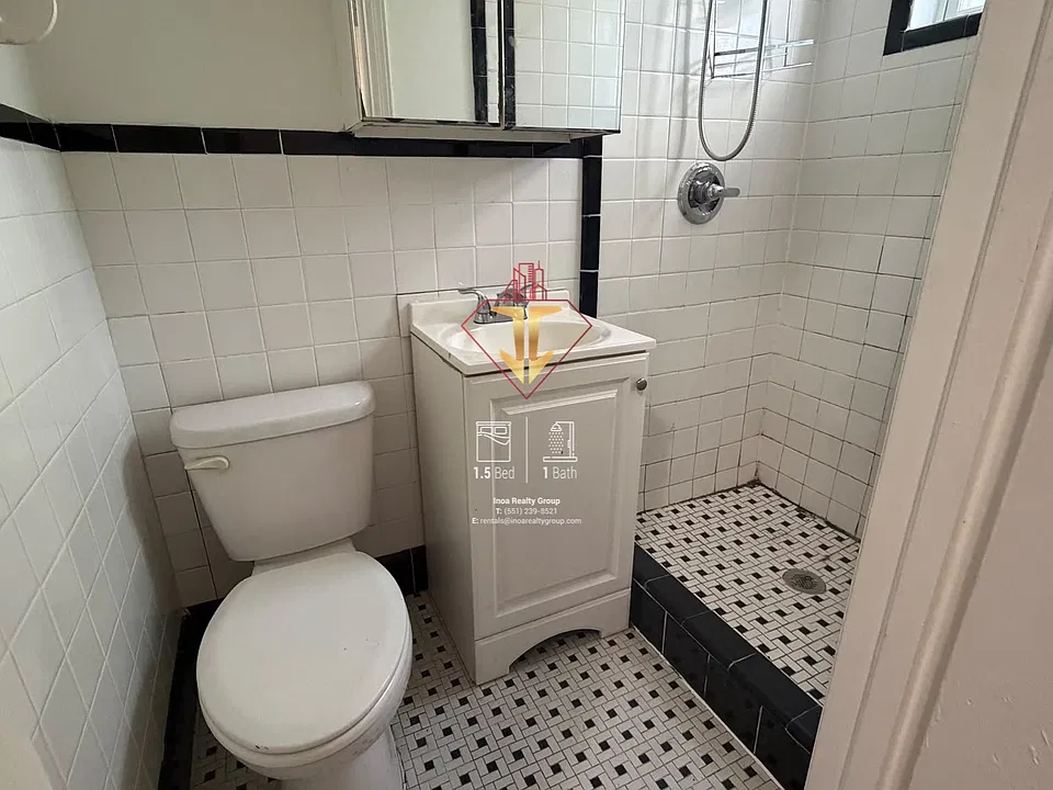 29 Clarke Ave #4A