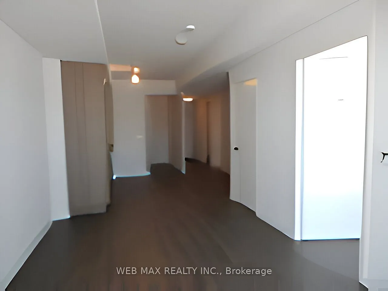 3 bed, $3,190 — Photo 2