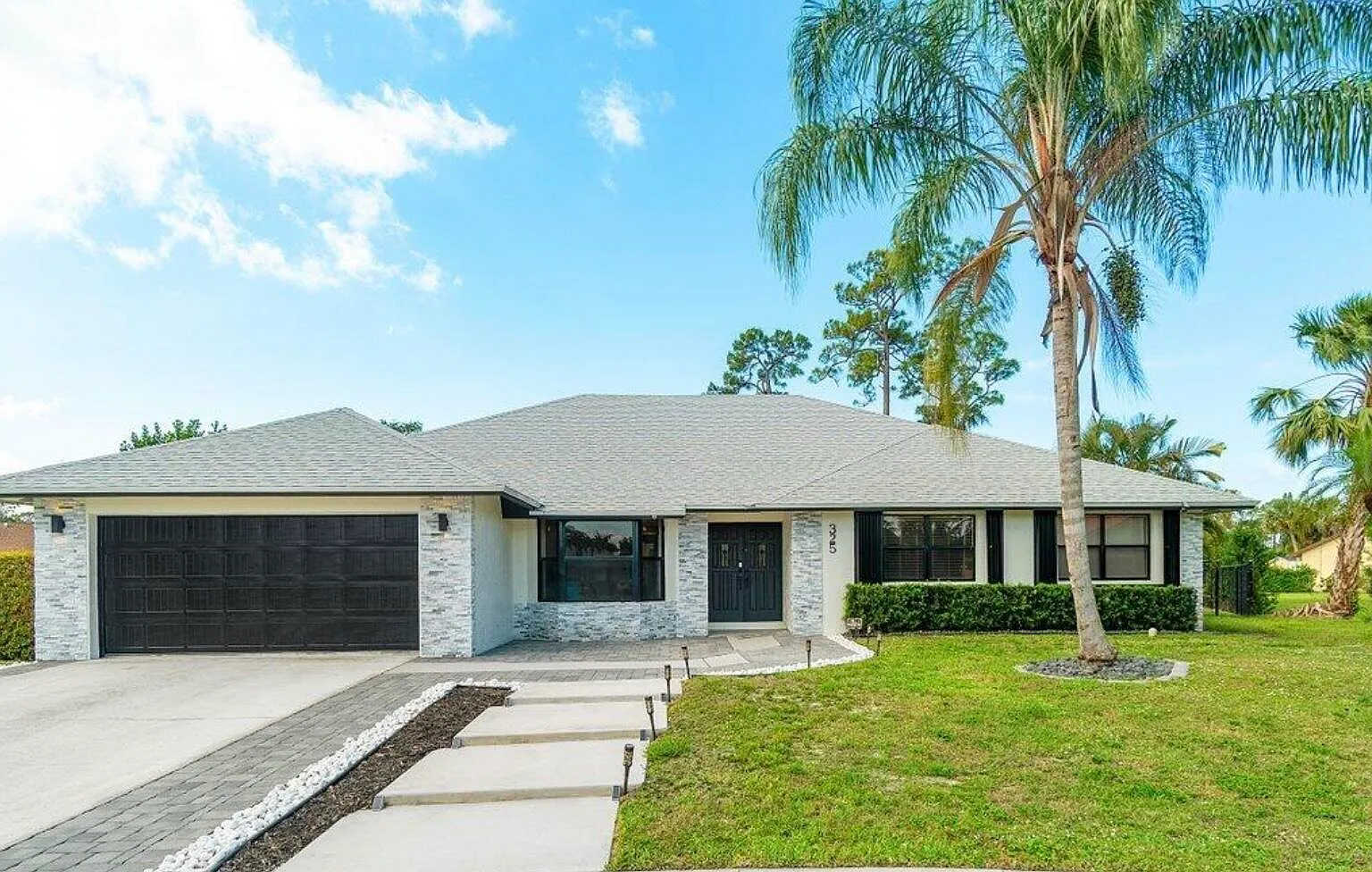 5 bed, 2.5 bath, 2630 sqft, $10,000 — Photo 1